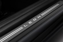 Estribera folio 5 puertas SEAT León  5F0071310