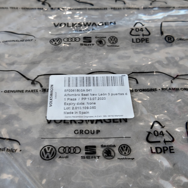Alfombrillas caucho original Seat León 2014-2020 5F0061500A041 (4 pzas) (5)