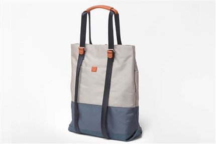 Bolsa multifuncional SEAT.