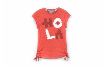 Camiseta con estampado grande "Hola", logotipo de SEAT en la parte trasera del cuello