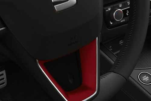 Decorativo volante Desire Red SEAT Arona 6F00723900X1