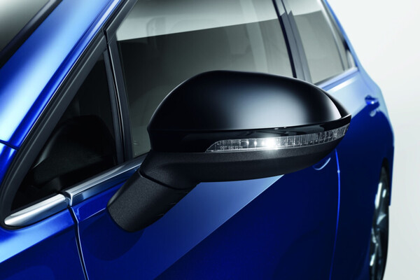 Funda para retrovisores Golf 8 y ID.3 Negro alto brillo