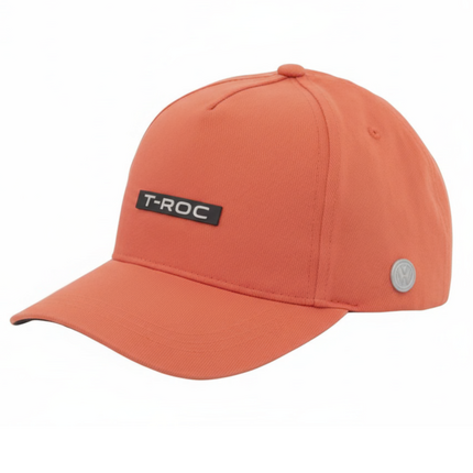 Gorra de Béisbol Unisex Original Volkswagen T-Roc Color Rojo Fuego | 100 % Algodón | Inscripción T-Roc Frontal | Botón Lateral con Logotipo VW y Cierre Ajustable | Ref. 2GV084300645