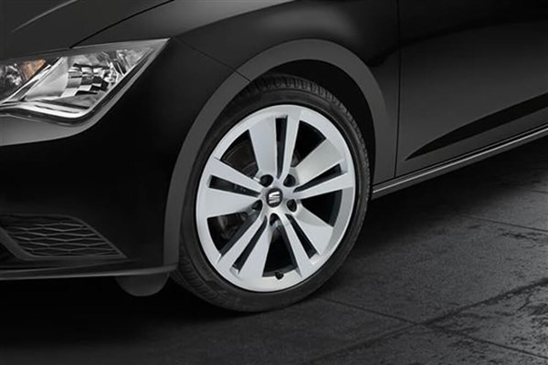 Llanta de Aleación 18" Gris Dinámico Seat León