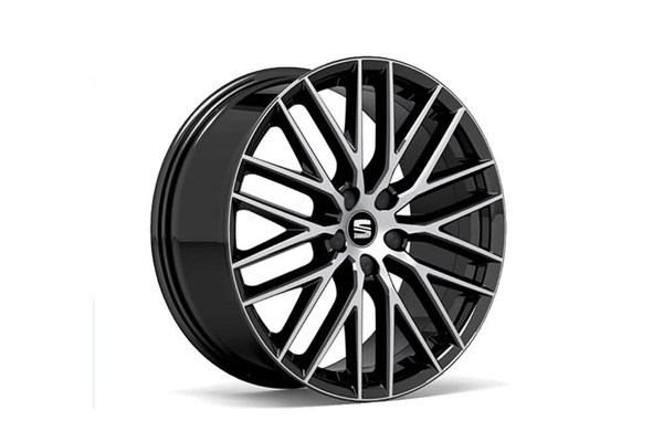Llanta de Aleación 19” Diamantada. Performance Pack SEAT León