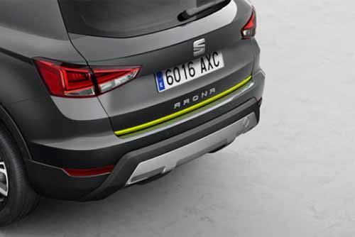 Moldura portón trasero Fitness SEAT Arona