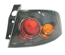 Piloto trasero Seat Ibiza con luces intermitentes de freno y catadióptrico. Piloto cromado Exterior Derecho.