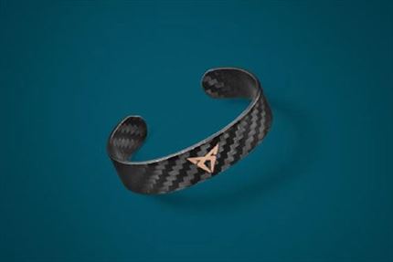 Pulsera de fibra de carbono Cupra