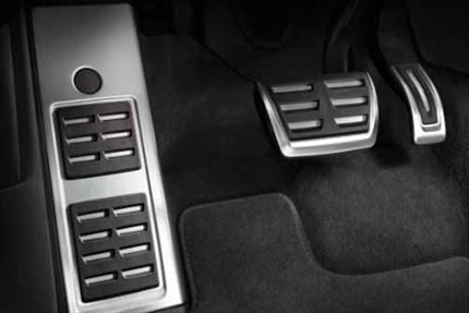 Reposapié y fundas de pedales en acero inoxidable para vehículos con cambio automático