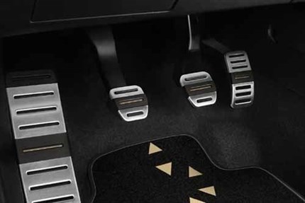 Reposapiés Sophisticated para SEAT Arona