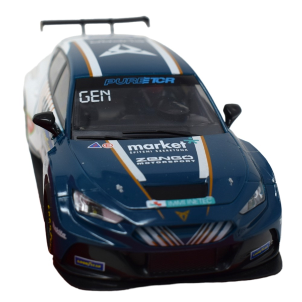 Scalextric Cupra e-Racer Advance - Marc Gené (5)